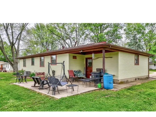 1907 Coalville RD, Streator, IL 61364