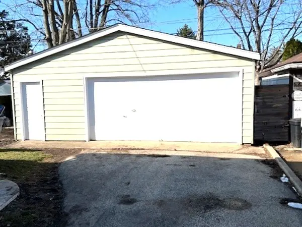 1548 Campbell AVE, Des Plaines, IL 60016