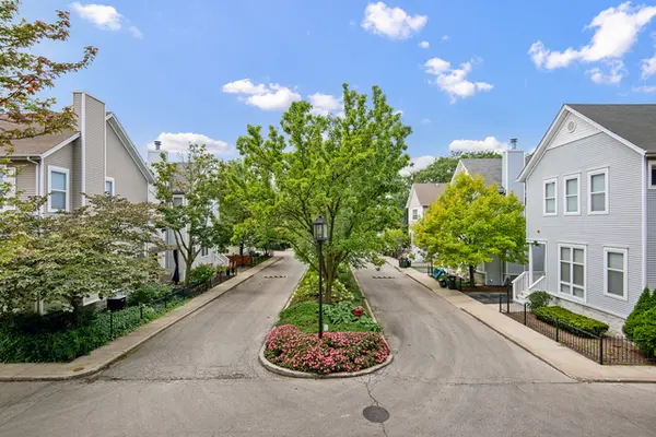 2839 N WOLCOTT AVE #E, Chicago, IL 60657