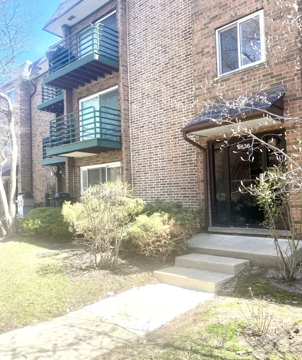 2636 Pirate Cove CT #18-3, Schaumburg, IL 60173