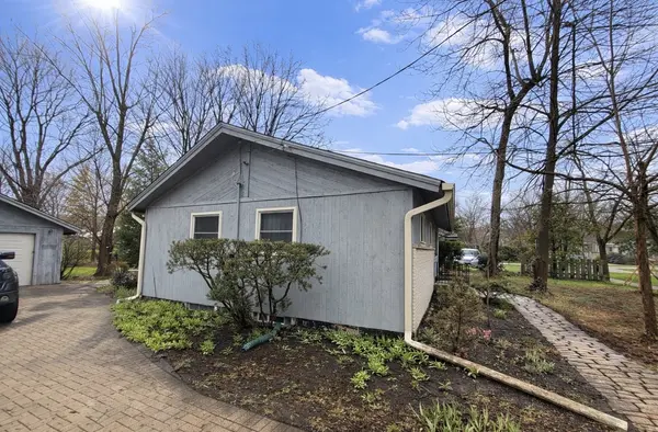 210 Hill AVE, Glen Ellyn, IL 60137