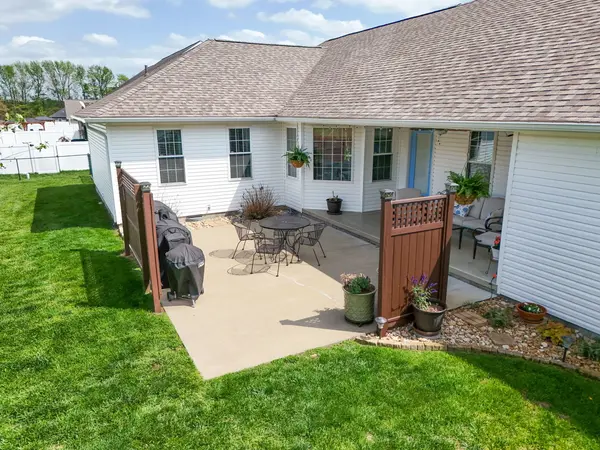 1106 Daybreak DR, Marion, IL 62959