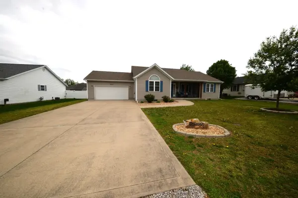 401 E Beacon CT, Mt Vernon, IL 62864