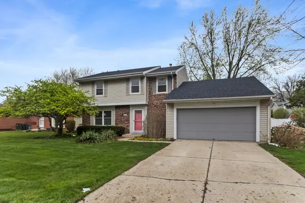 1435 Sunnybrook DR, Naperville, IL 60540