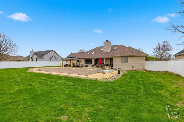 2239 Fox Run DR, Kankakee, IL 60901