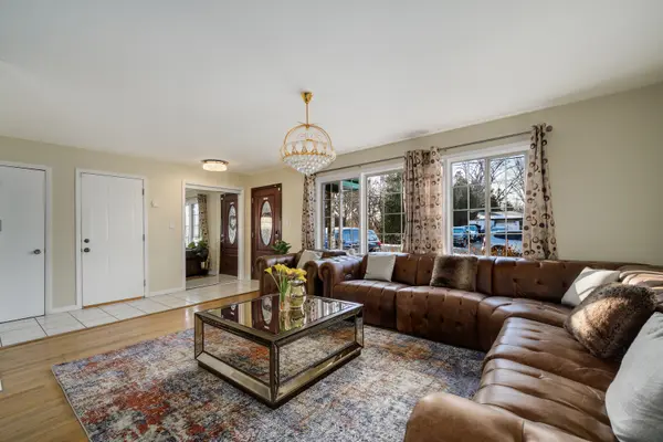 2458 Seminary AVE, Des Plaines, IL 60016