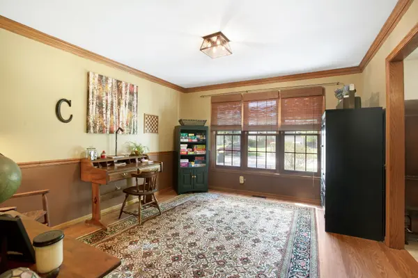 110 Courtney LN, Cary, IL 60013