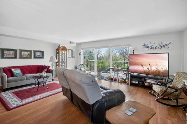 40 S Main ST #3-H, Glen Ellyn, IL 60137