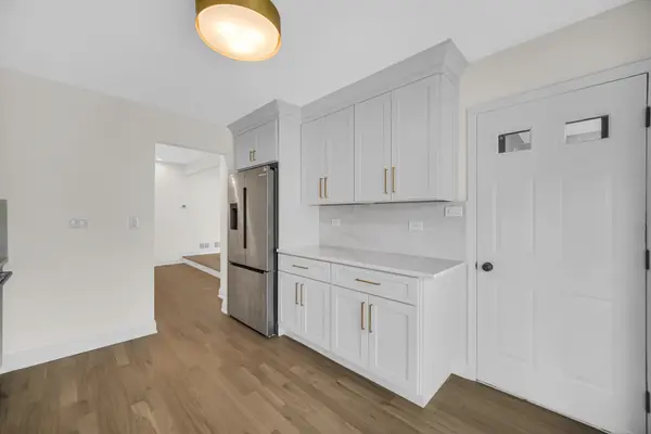19W278 Governors TRL, Oak Brook, IL 60523
