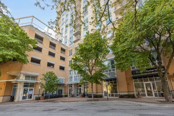 1640 Maple AVE #302,  Evanston,  IL 60201