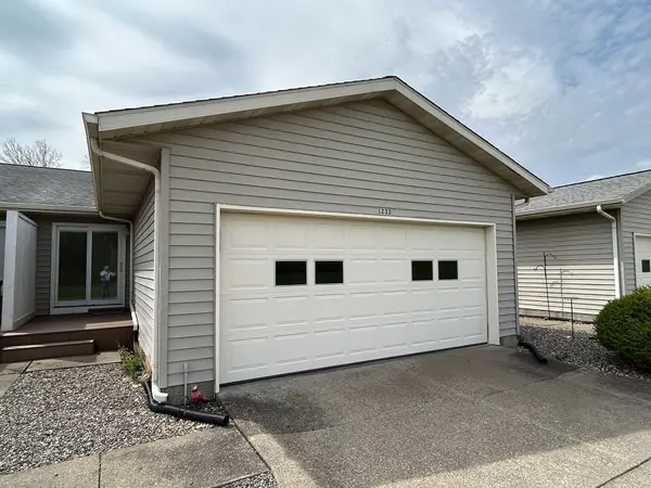 1233 47th Ave CT #16, East Moline, IL 61244