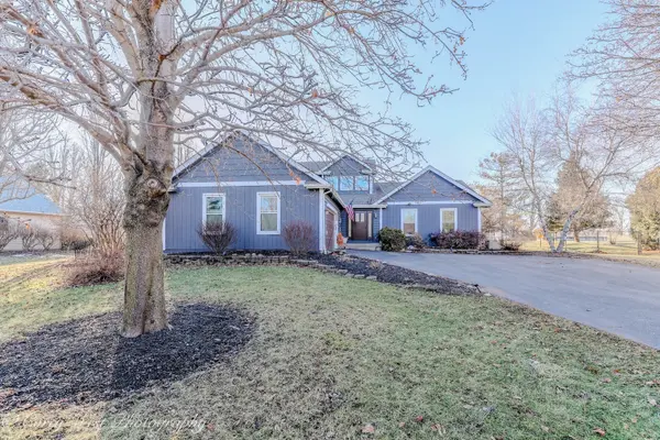 10215 Ridge LN, Union, IL 60180