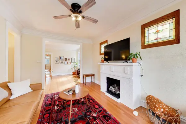 1657 W Winona ST, Chicago, IL 60640