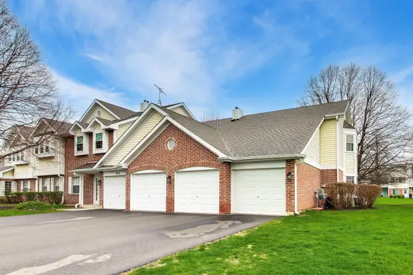 872 Quin CT #102, Naperville, IL 60563