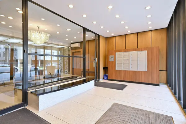222 N Marion ST #2I, Oak Park, IL 60302