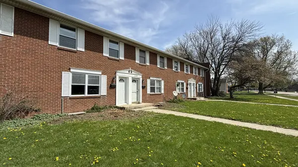 691 OLD INDIAN TRAIL RD, Aurora, IL 60506