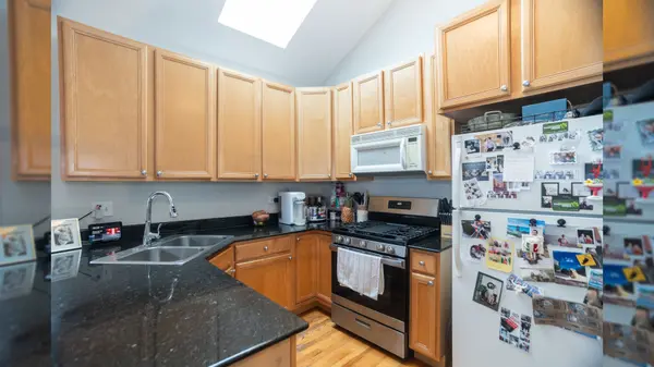1436 W Huron ST #3, Chicago, IL 60642
