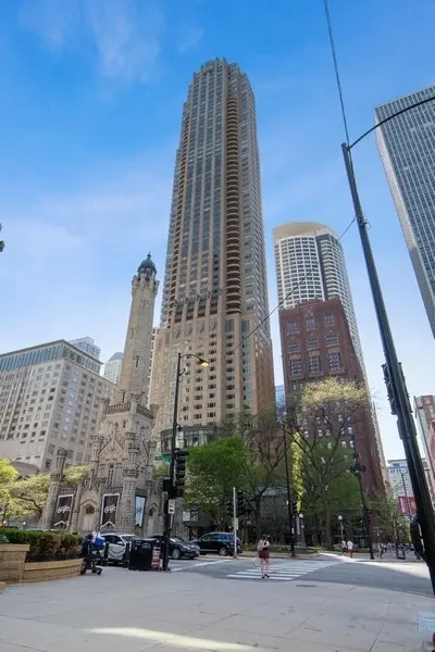 800 N Michigan AVE #2502, Chicago, IL 60611