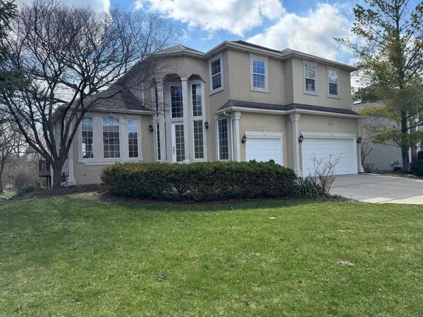 492 Bond DR, Batavia, IL 60510
