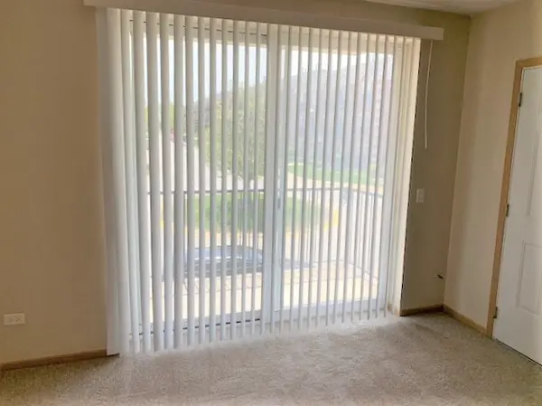 9800 Liberty CIR #2E, Orland Park, IL 60467