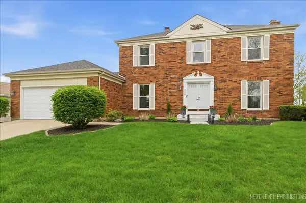 320 ESSEX CT, Aurora, IL 60504