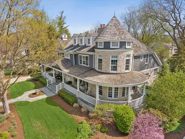 11 S Adams ST, Hinsdale, IL 60521