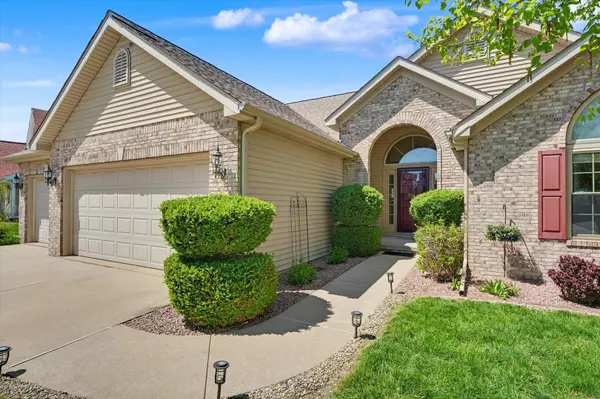 2110 E Amber LN, Urbana, IL 61802