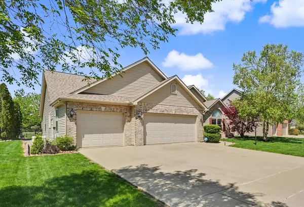 2110 E Amber LN, Urbana, IL 61802