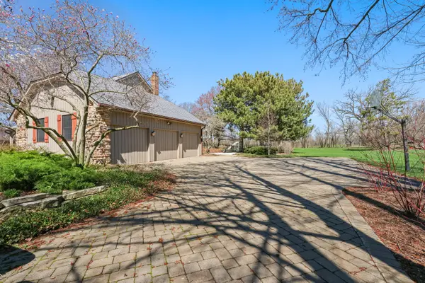 4143 Three Lakes CT, Long Grove, IL 60047