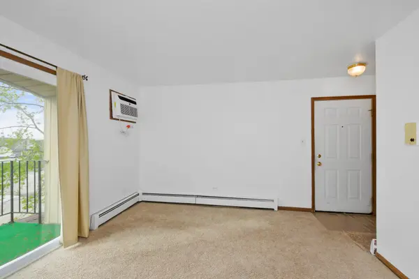 17975 Huntleigh CT #301, Country Club Hills, IL 60478
