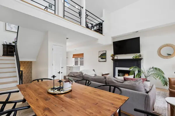 3141 N Racine AVE #3, Chicago, IL 60657