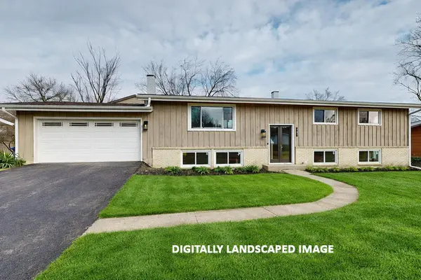 907 W North AVE,  Lake Bluff,  IL 60044