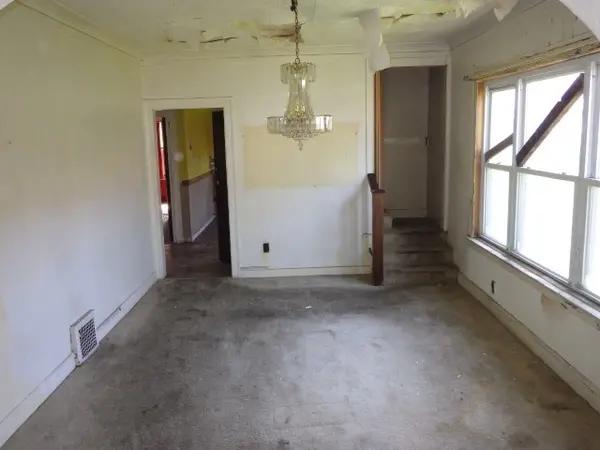 10227 S Peoria ST, Chicago, IL 60643