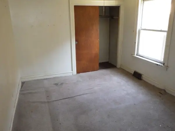 10227 S Peoria ST, Chicago, IL 60643