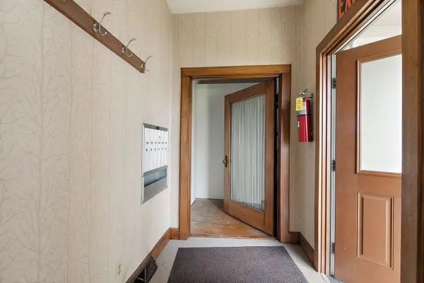 217 S 3rd ST, Dekalb, IL 60115