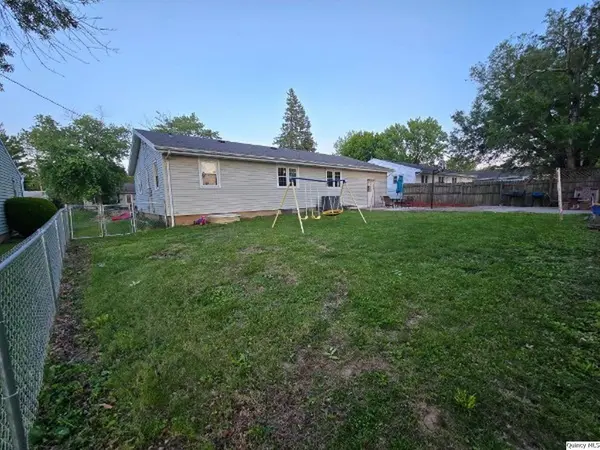709 Hamilton, Quincy, IL 62305