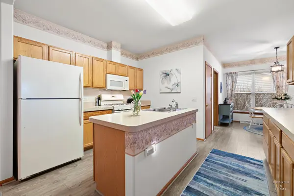 110 Jockey CT, Grayslake, IL 60030
