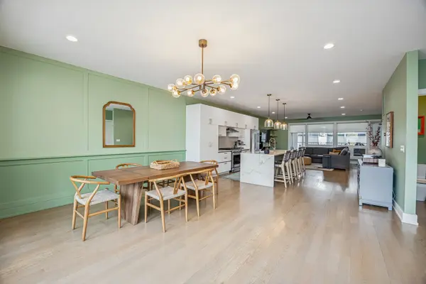 731 W 17th ST #1E, Chicago, IL 60616