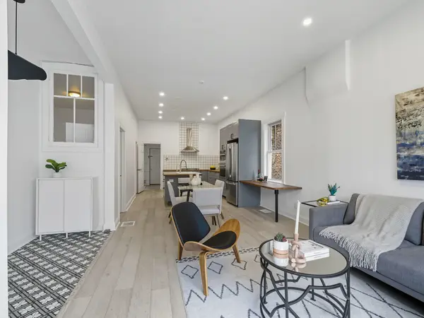 3306 W Le Moyne ST, Chicago, IL 60651