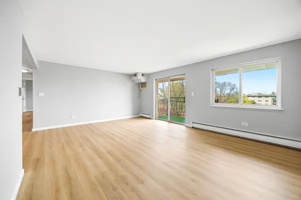 535 S CLEVELAND AVE #406, Arlington Heights, IL 60005