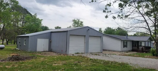 11829 E Idlewood RD, Mt Vernon, IL 62864