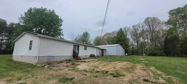 11829 E Idlewood RD, Mt Vernon, IL 62864