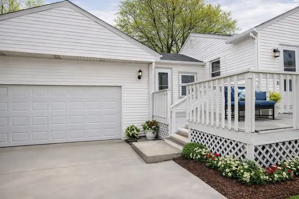 3935 Arthur Terrace CT, Markham, IL 60428