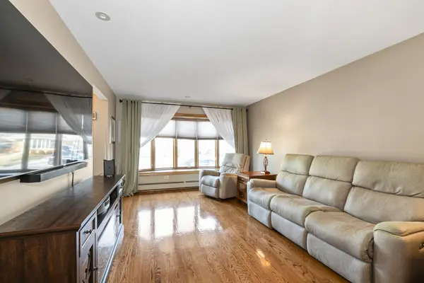 10124 Maple AVE, Oak Lawn, IL 60453