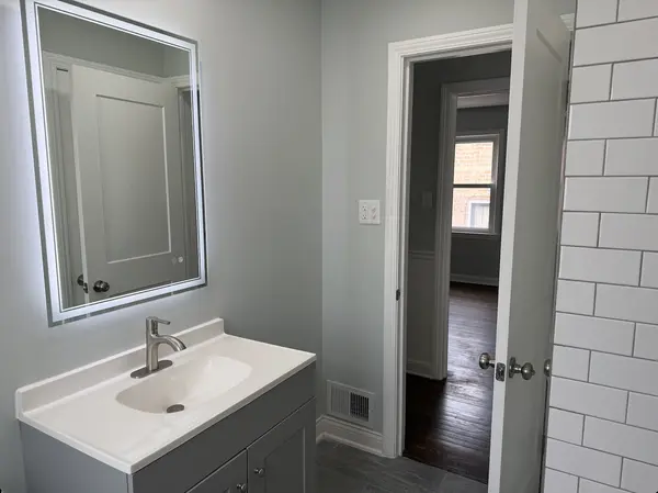 9028 S Carpenter ST, Chicago, IL 60620