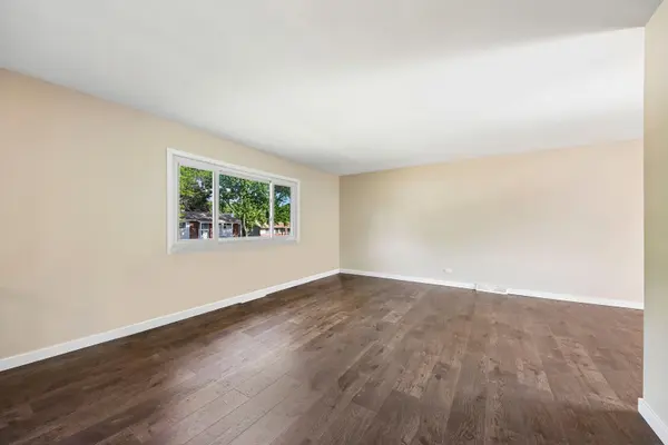 420 Justine AVE, Bolingbrook, IL 60440