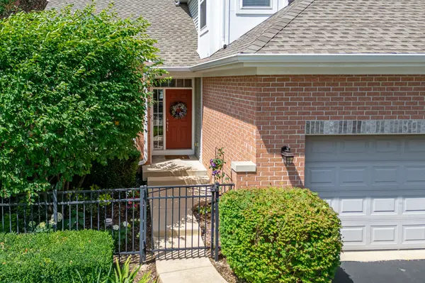 150 Orchards PASS, Bartlett, IL 60103
