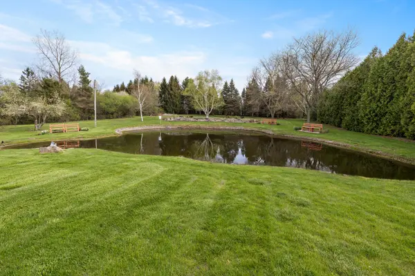 12455 W 33rd ST, Beach Park, IL 60099