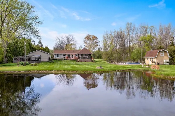 12455 W 33rd ST, Beach Park, IL 60099