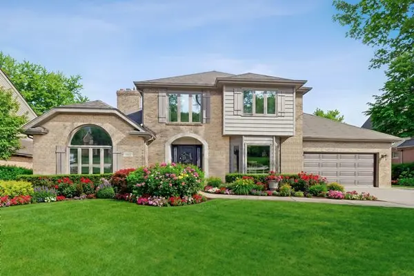 11602 Briarwood LN,  Burr Ridge,  IL 60527